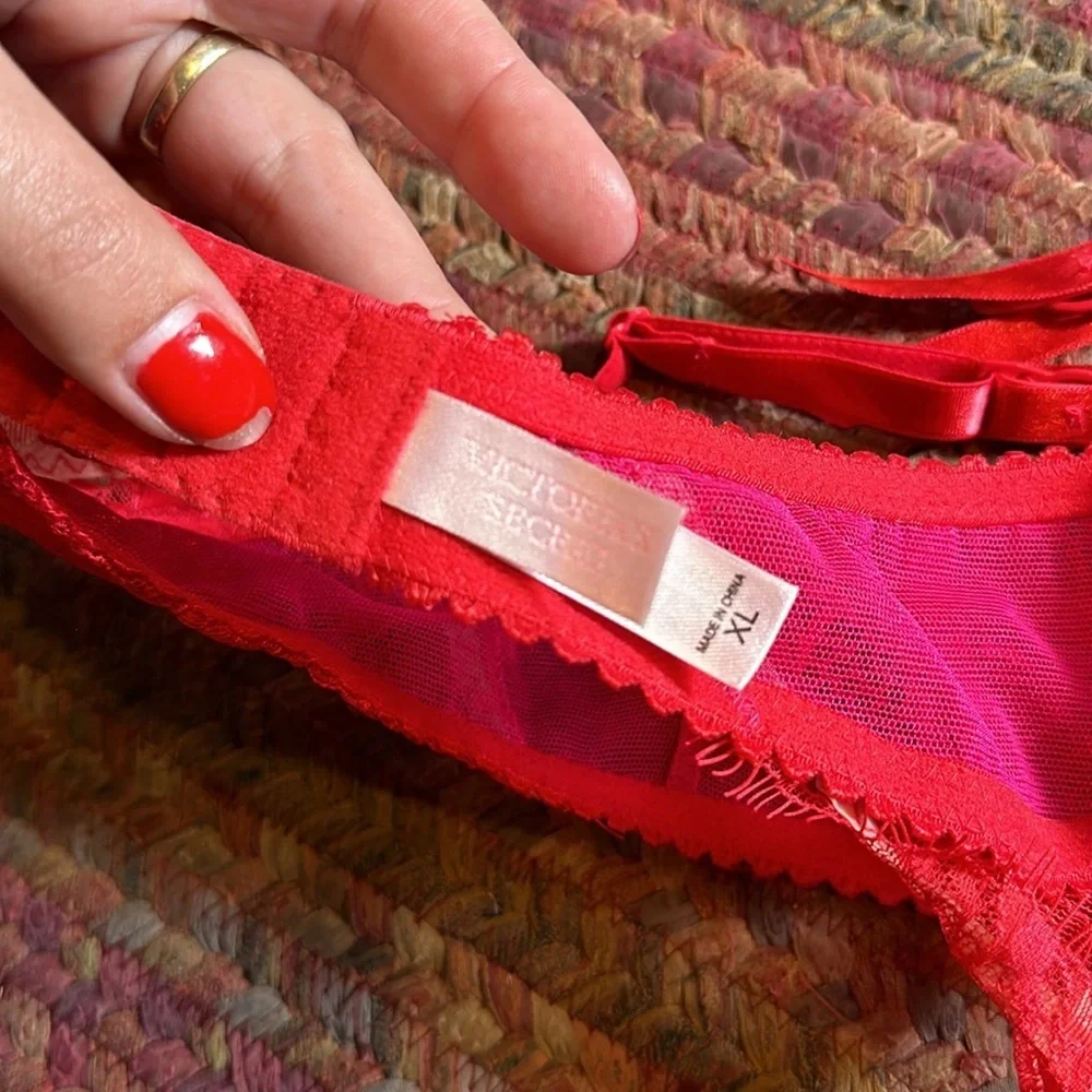 VICTORIAS SECRET SEXY RED & PINK LACE GARTER BELT_2